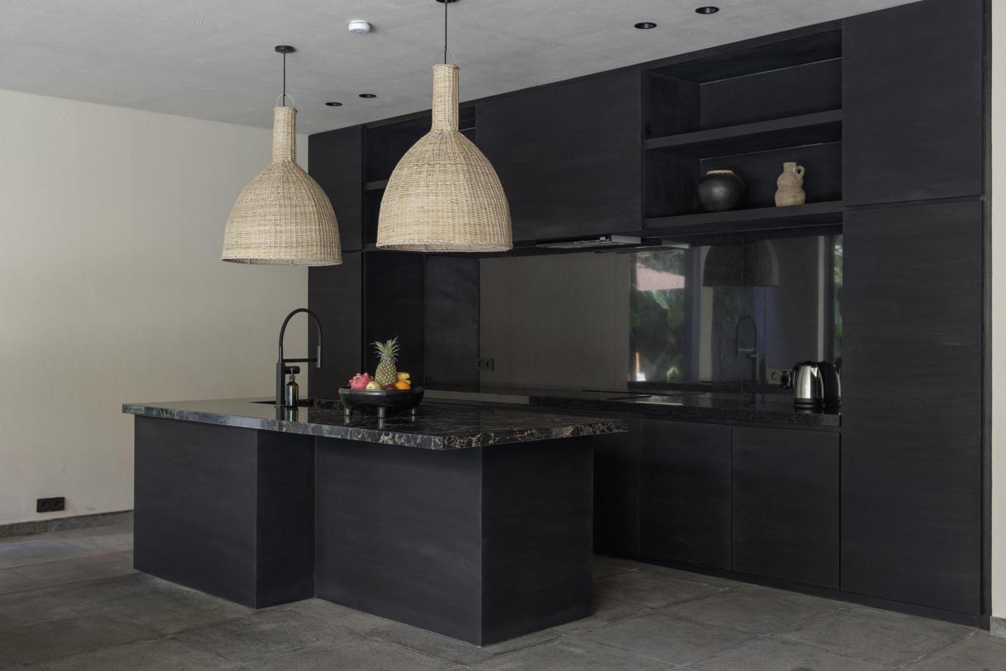 Black By Oxo Villa