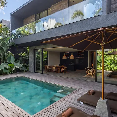 Black Villas Canggu Beach By Oxo Exterior photo